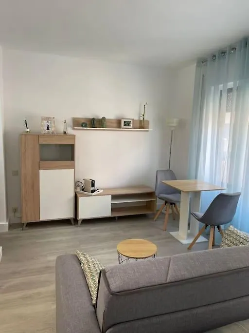 Oasis Plus Seville Apartment